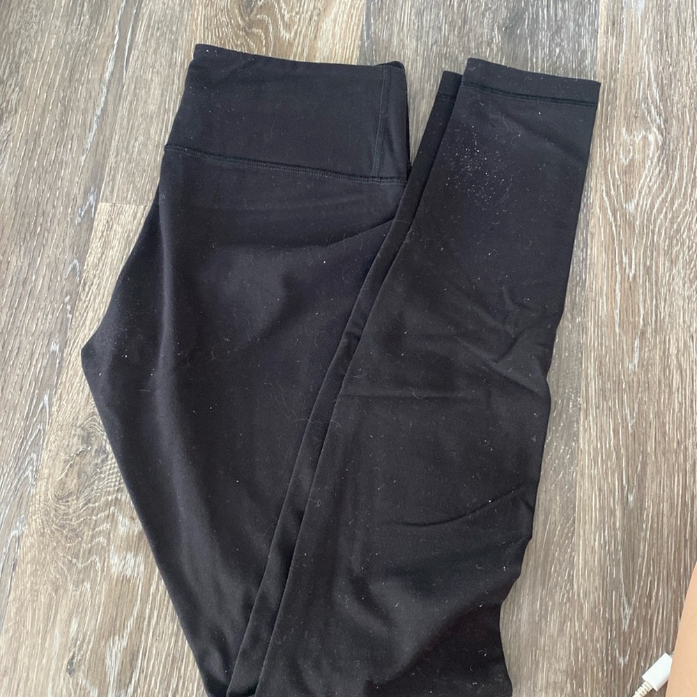 BLACK LULULEMON LEGGINGS